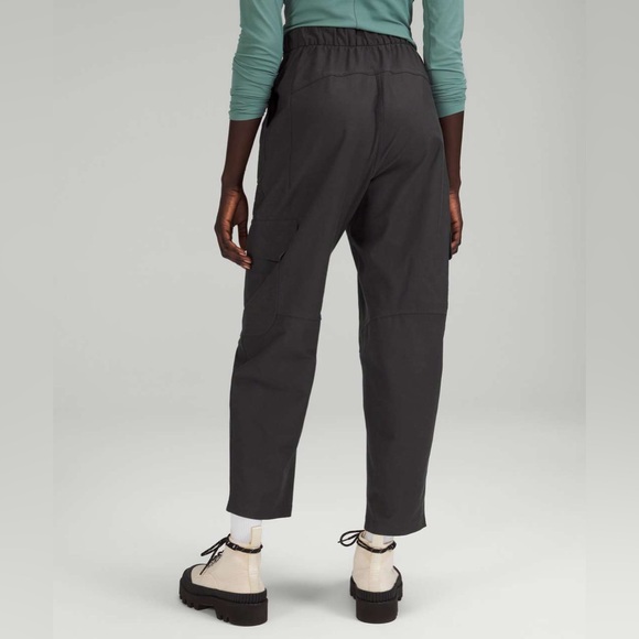 Lululemon Light Utilitech Cargo Pocket High-Rise Pant - Picture 2 of 8